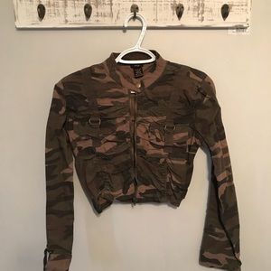 Camo crop jacket